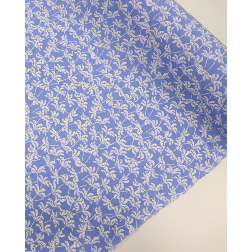 Tecido Viscose Texturizada Micro Palmeiras Branco e Azul Celeste