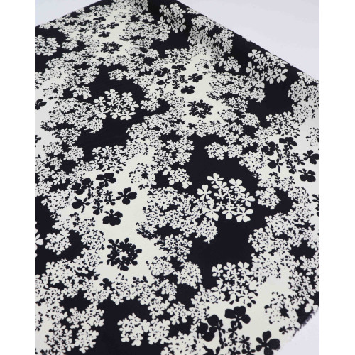 Tecido Crepe de Viscose Italiano Flores Preto e Creme