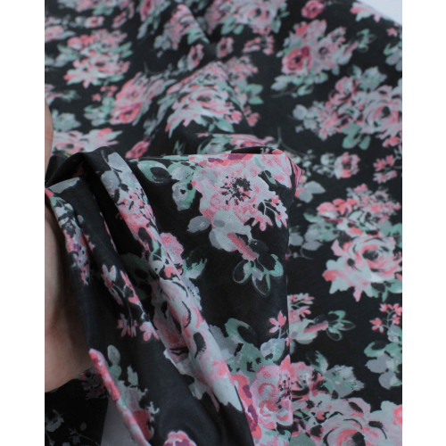 Tecido Cambraia de Algodão Floral Preto e Rosa