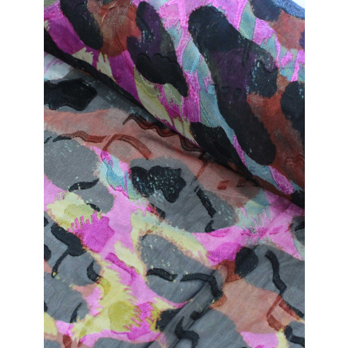 Tecido Crepe Chiffon Brocado Maxi Animal Print Rosa e Preto
