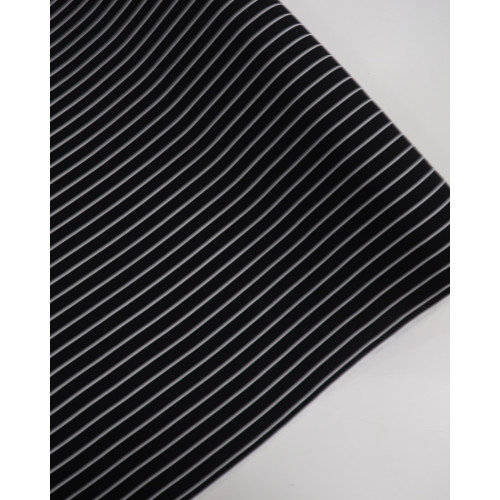 Tecido Viscose Texturizada Listrado Branco e Preto