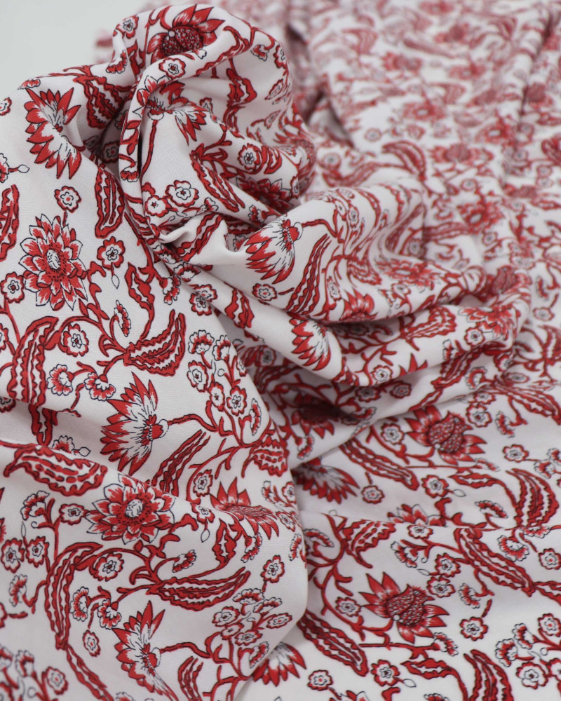 Tecido Viscose Italiano Flores Dviersas Vermelho e Branco