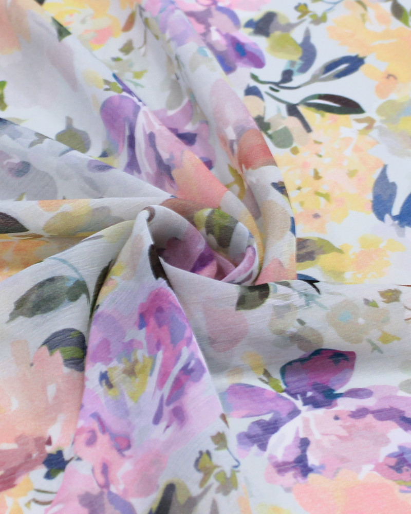 Tecido Crepe Chiffon Italiano Campo de Rosas Abstratas Colorido