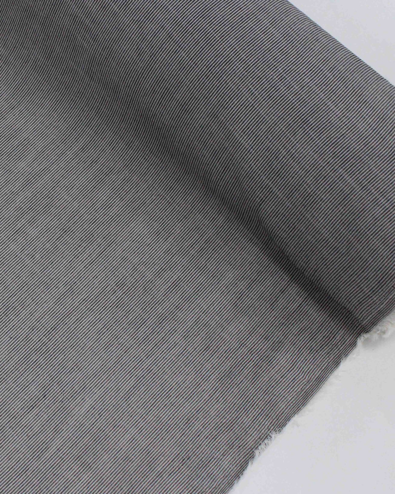 Tecido Cambraia Mista de Algodão Flamê Risca de Giz Preto