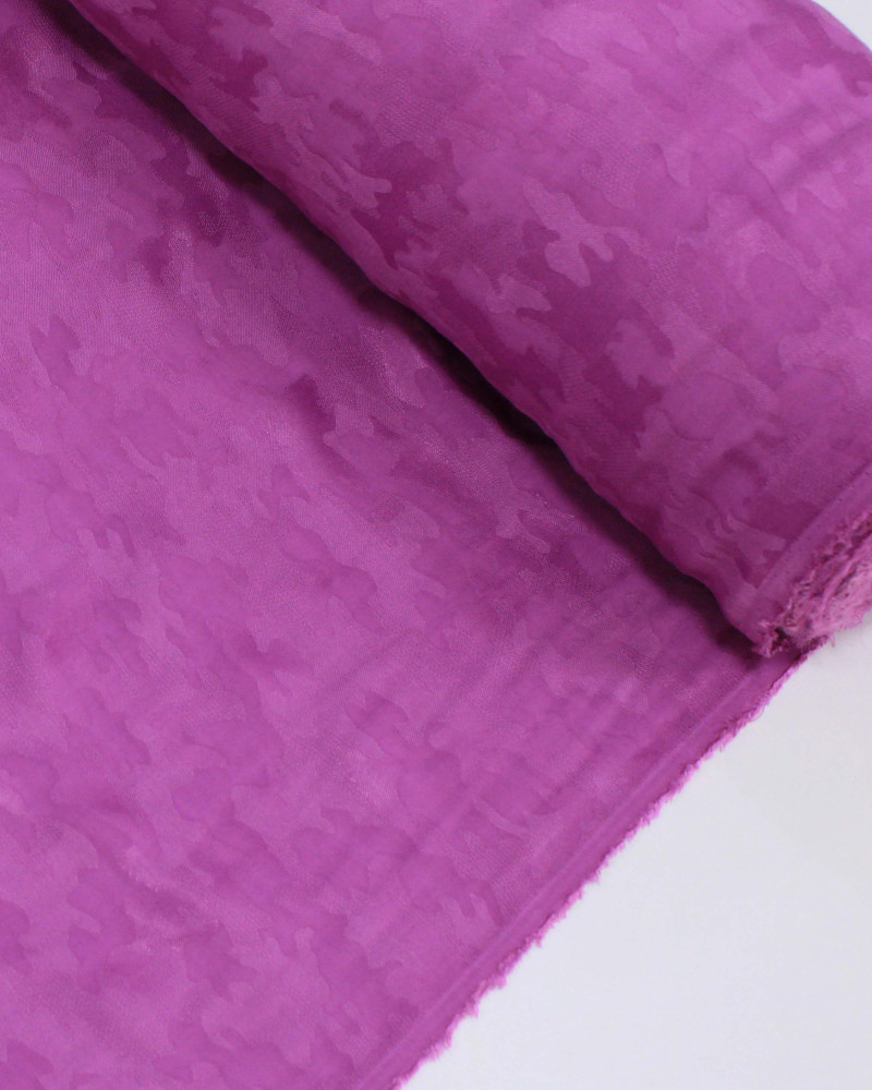 Tecido Viscose Texturizada Camuflado Brocado Tons de Roxo