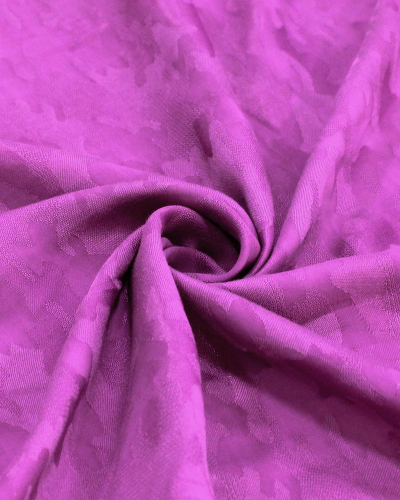 Tecido Viscose Texturizada Camuflado Brocado Tons de Roxo
