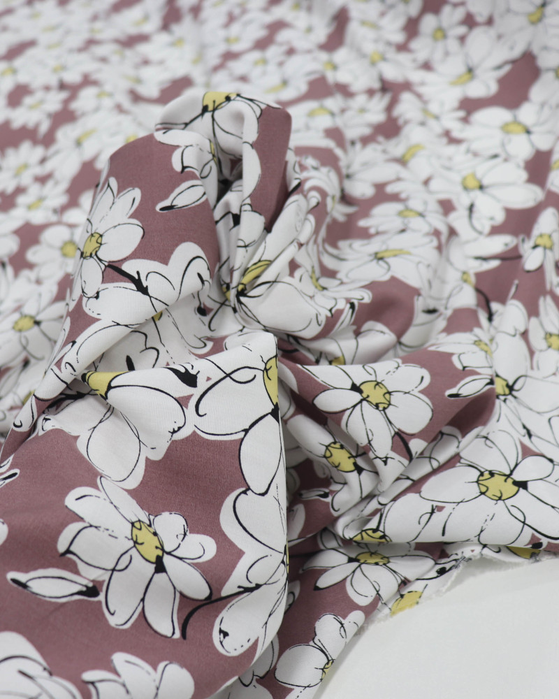 Tecido Viscose Desenho Floral Offwhite e Rosa Envelhecido