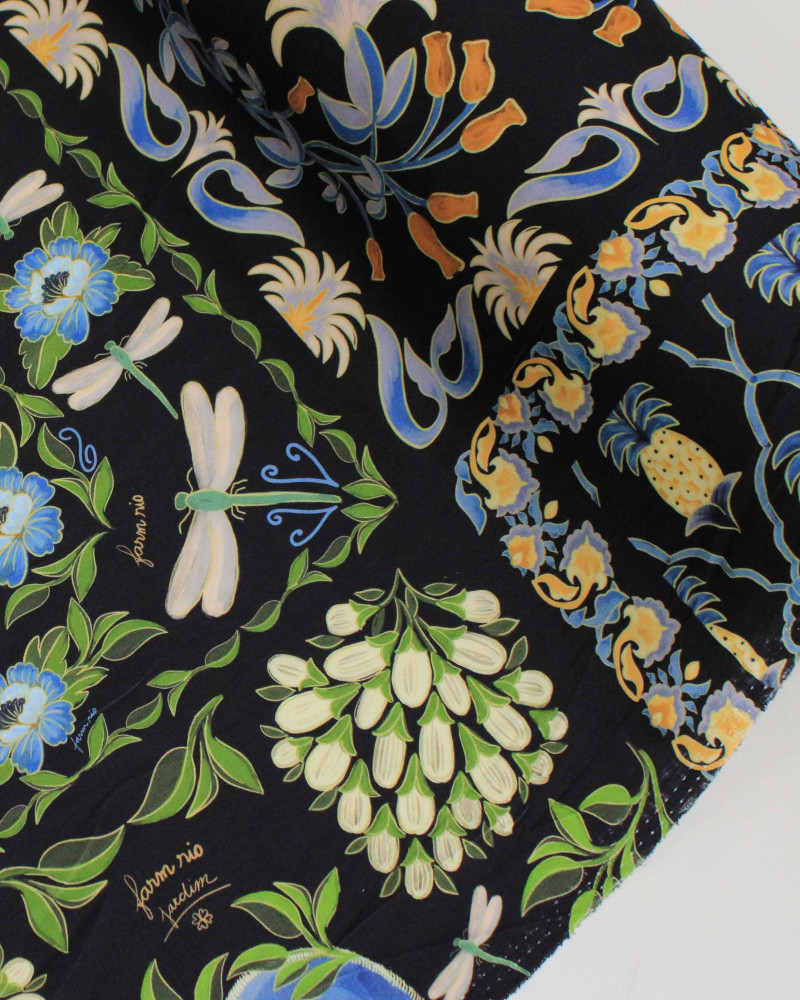 Tecido Viscose Premium Estampa Lenço Colorido e Preto