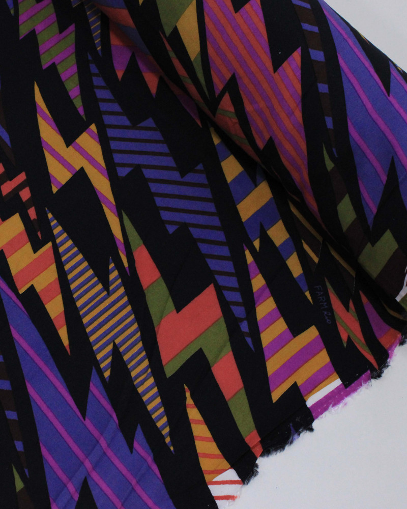 Tecido Viscose Premium Raios Listrados Coloridos e Preto