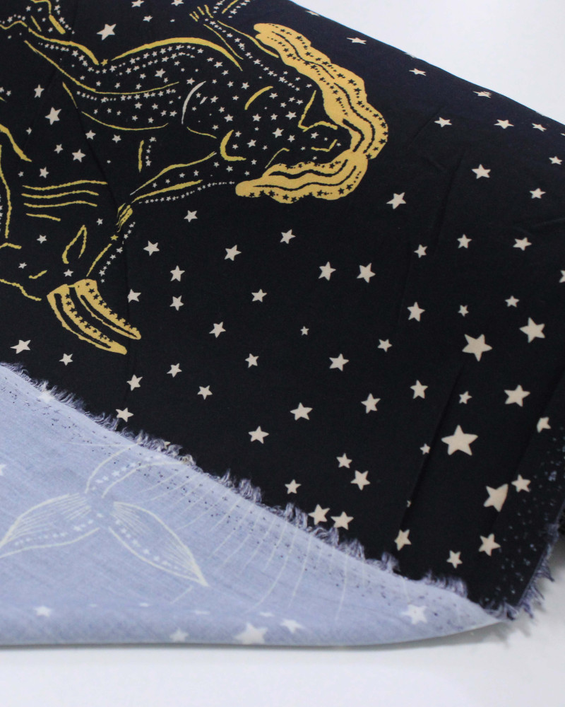 Tecido Viscose Premium Zodíaco Bege, Douradao e Preto