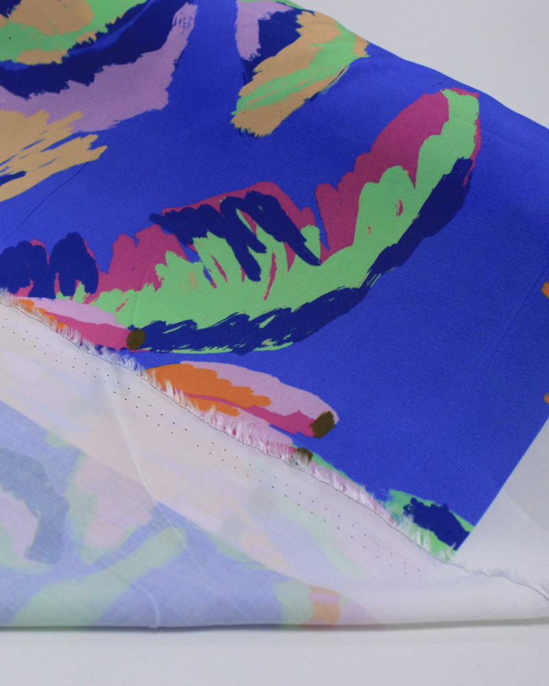 Tecido Viscose Premium Estampa Tropical Abstrata Colorido e Azul