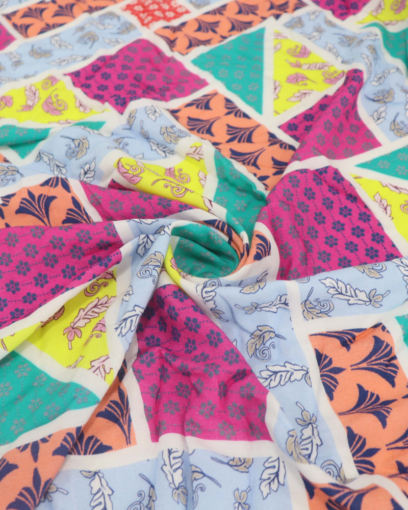 Tecido Viscose Multi Estampas Geométricas Colorida