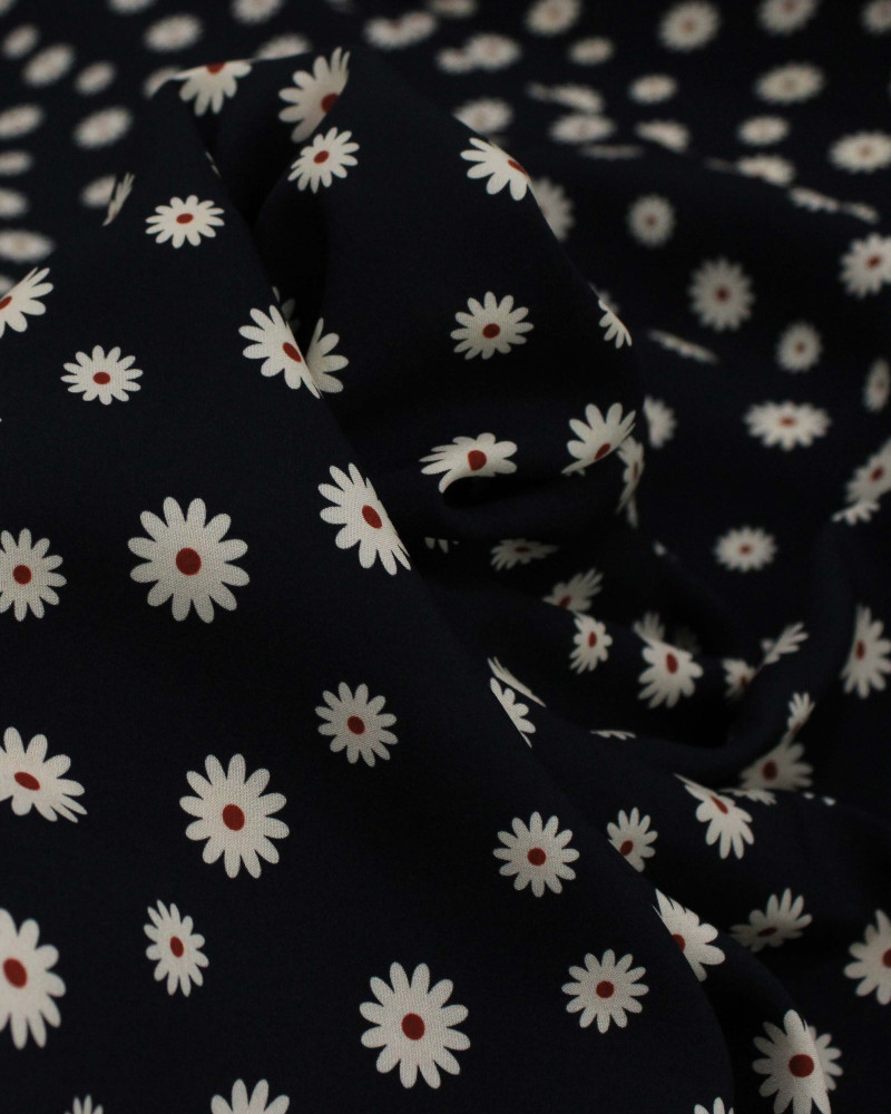 Tecido Viscose Premium Ramos Florais Marrom, Pêssego e Preto