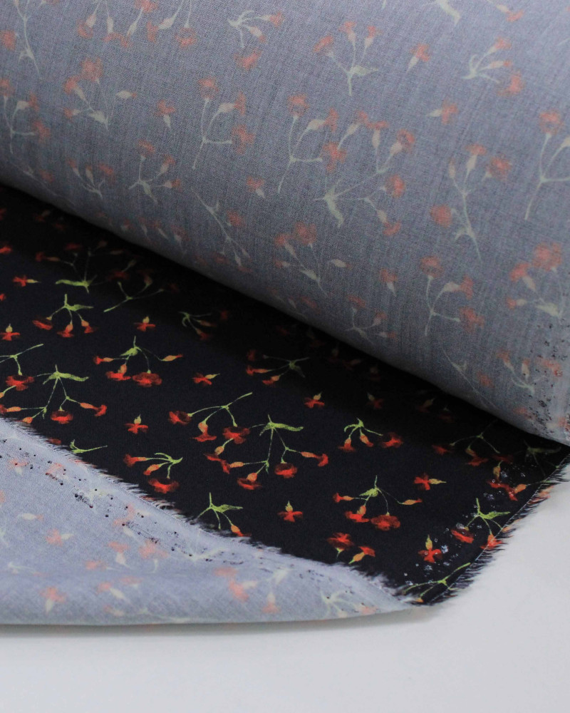 Tecido Viscose Premium Micro Ramos Florais Vermelho, Verde e Preto