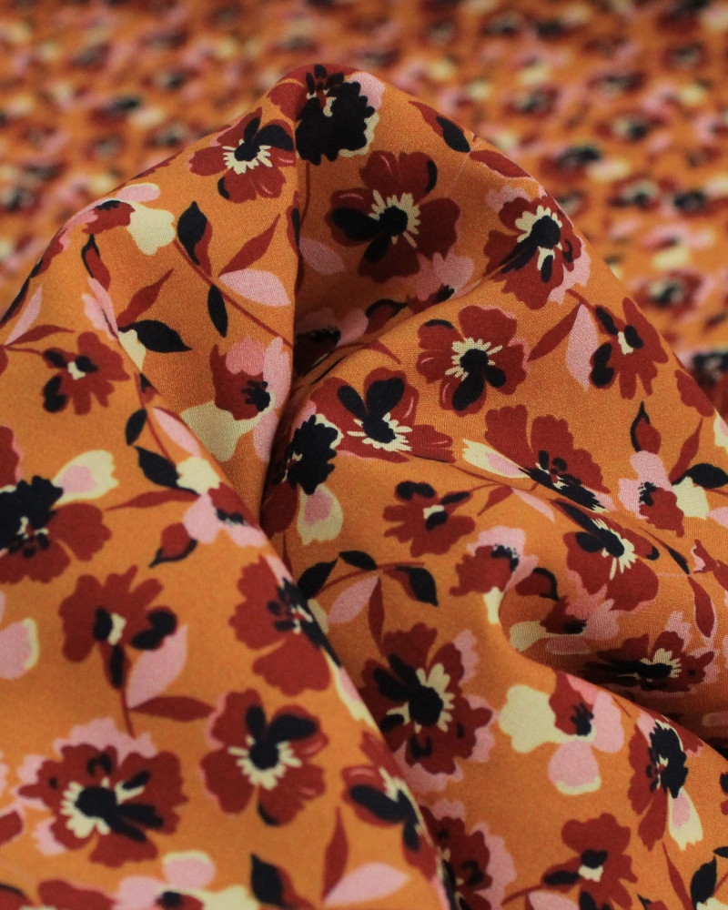 Tecido Viscose Premium Tapete Floral Abstrato Colorido e Laranja