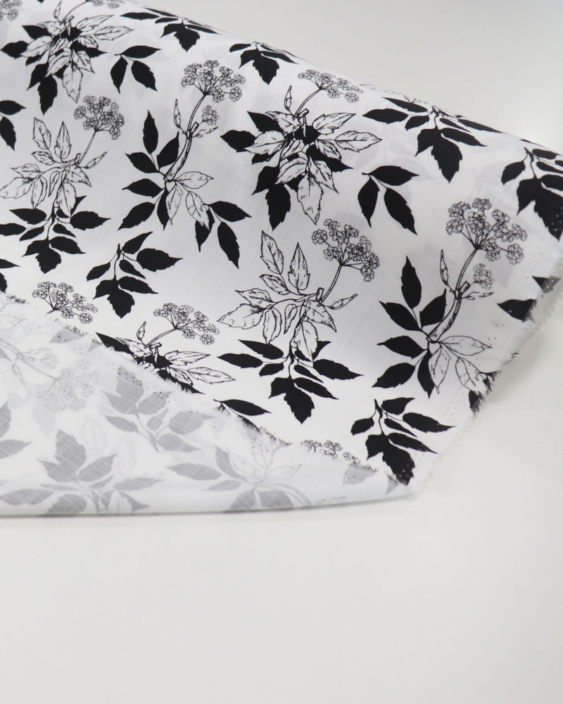Tecido Viscose Texturizada Ramos de Folhas e Flores P/B