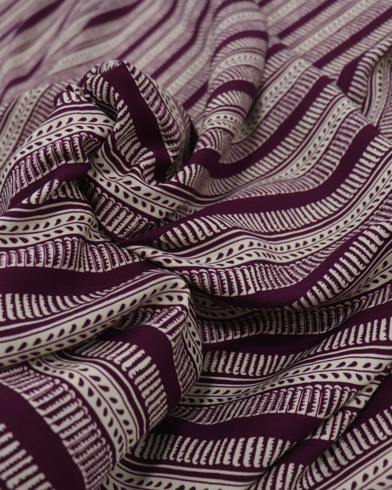 Tecido Viscose Texturizada Listras Estampadas Creme e Roxo Uva