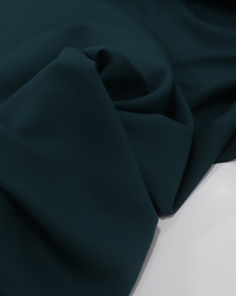 Tecido Alfaiataria de Viscose Verde Floresta