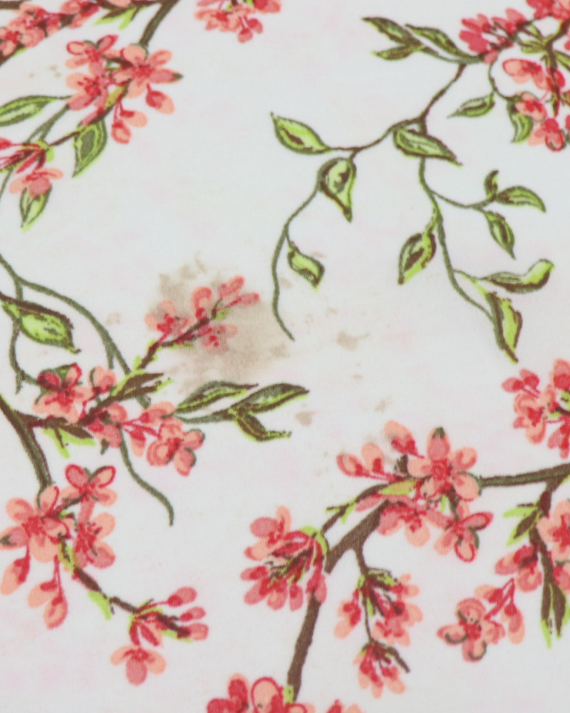 Tecido Crepe Koshibo Leve Ramos Florais Rosa e Branco (COM DETALHES)