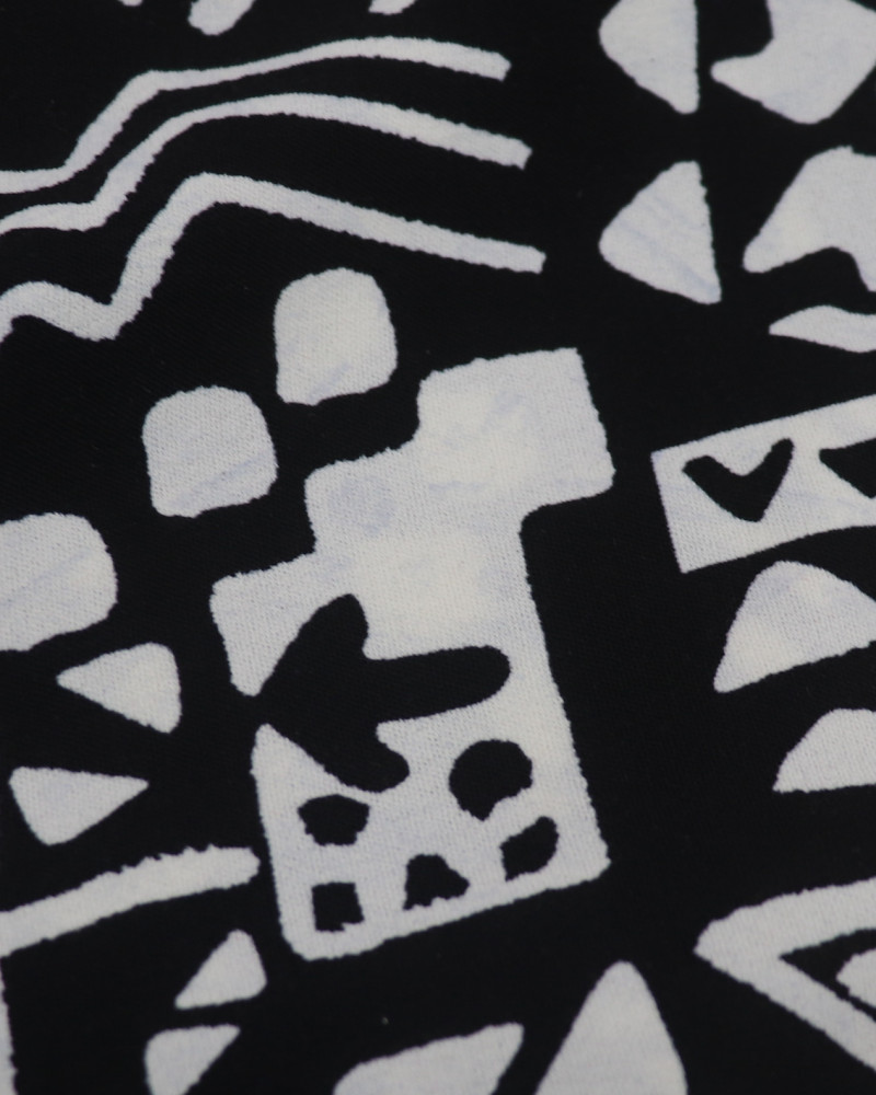 Tecido Crepe Koshibo Étnico Branco e Preto (COM DETALHES)