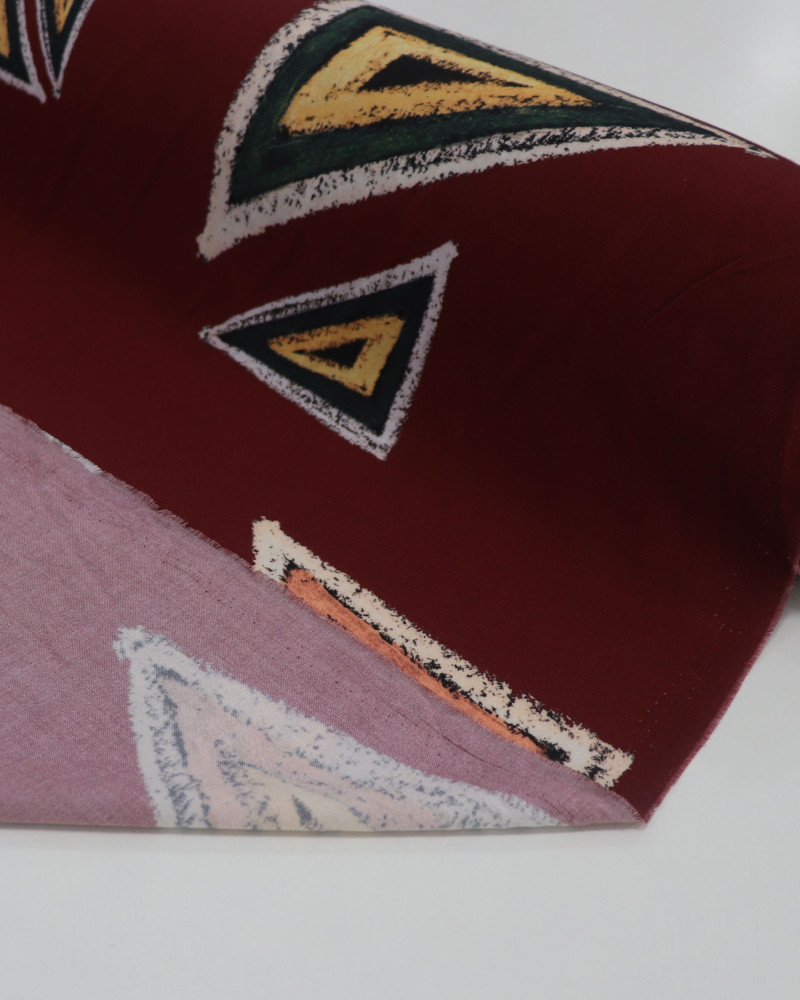 Tecido Viscose Estampa Geométrica Colorida e Marsala (COM DETALHES)