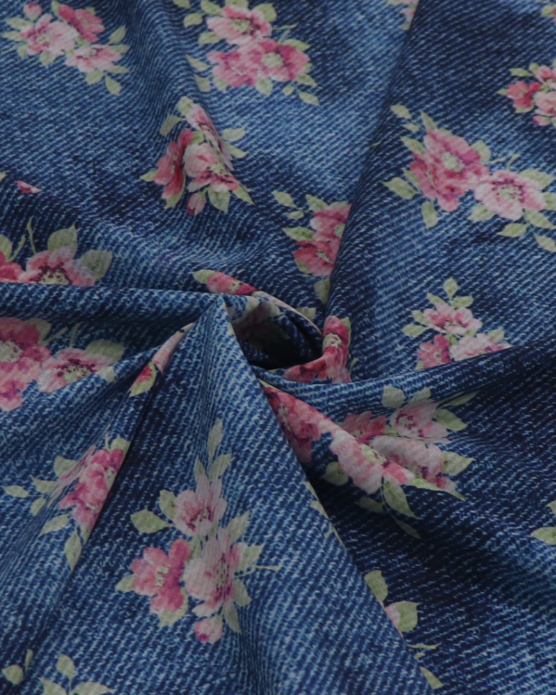 Tecido Crepe Salinas Buquê Floral Colorido e Tons de Azul (COM DETALHES)