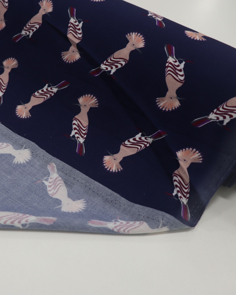 Tecido Viscose Pássaros Rosa, Branco e Azul Marinho (COM DETALHES)
