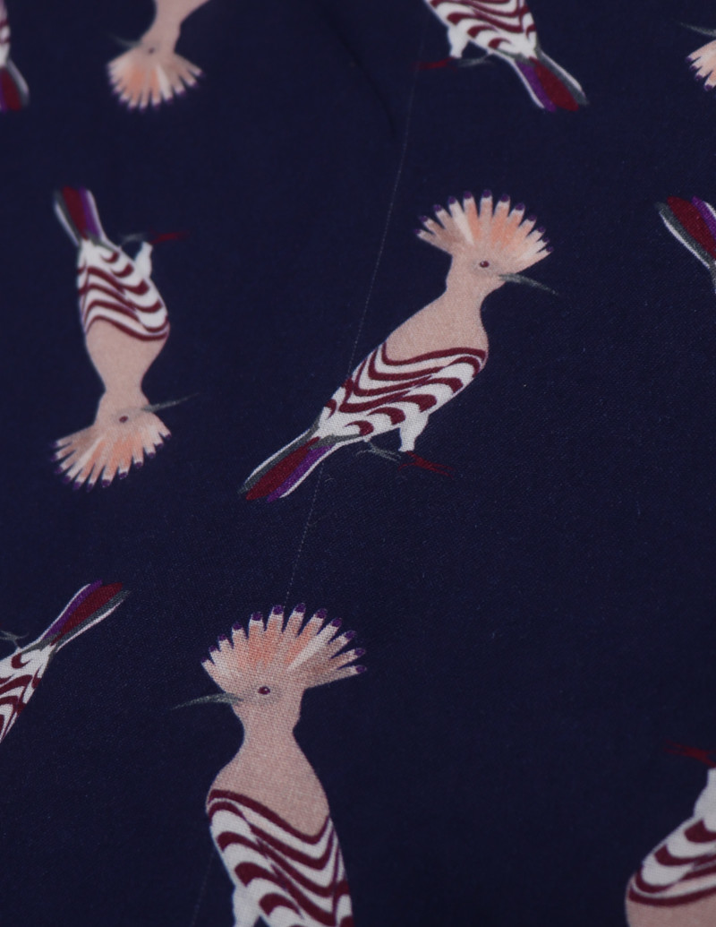Tecido Viscose Pássaros Rosa, Branco e Azul Marinho (COM DETALHES)