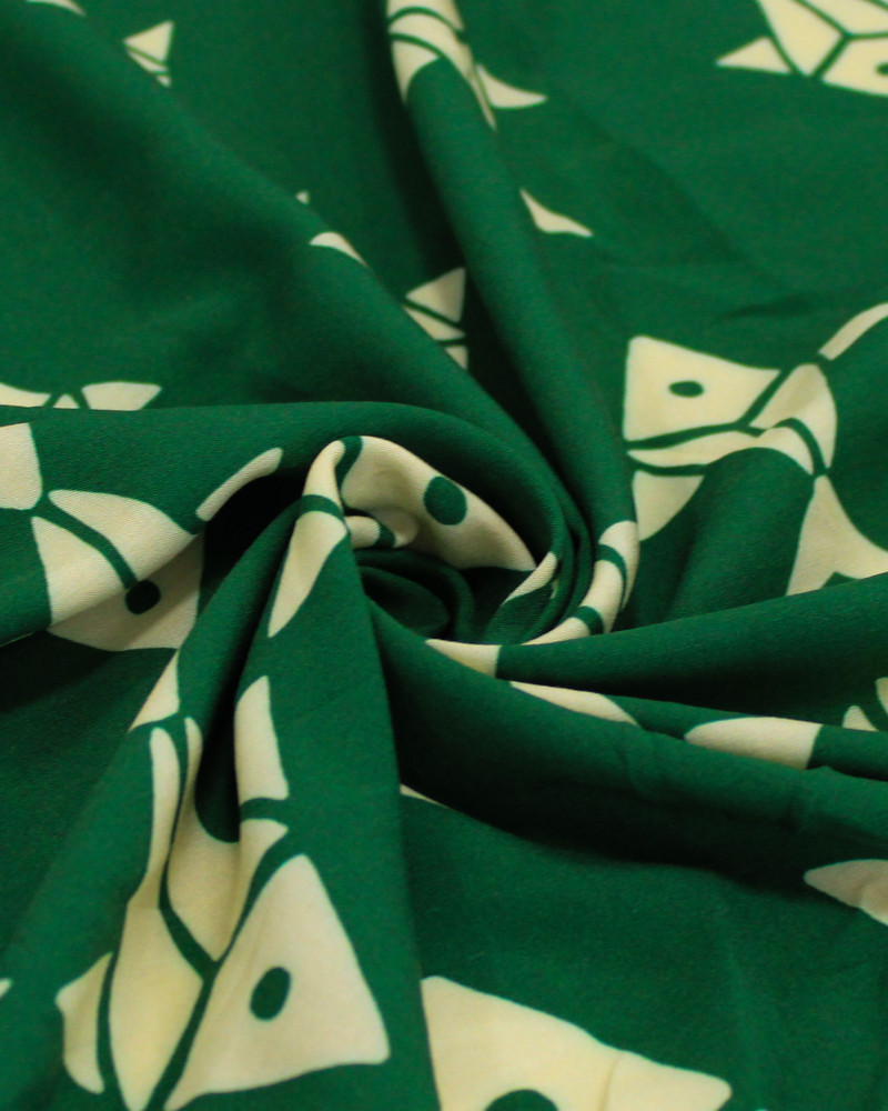 Tecido Viscose Premium Peixes Geométricos Decrescente Creme e Verde