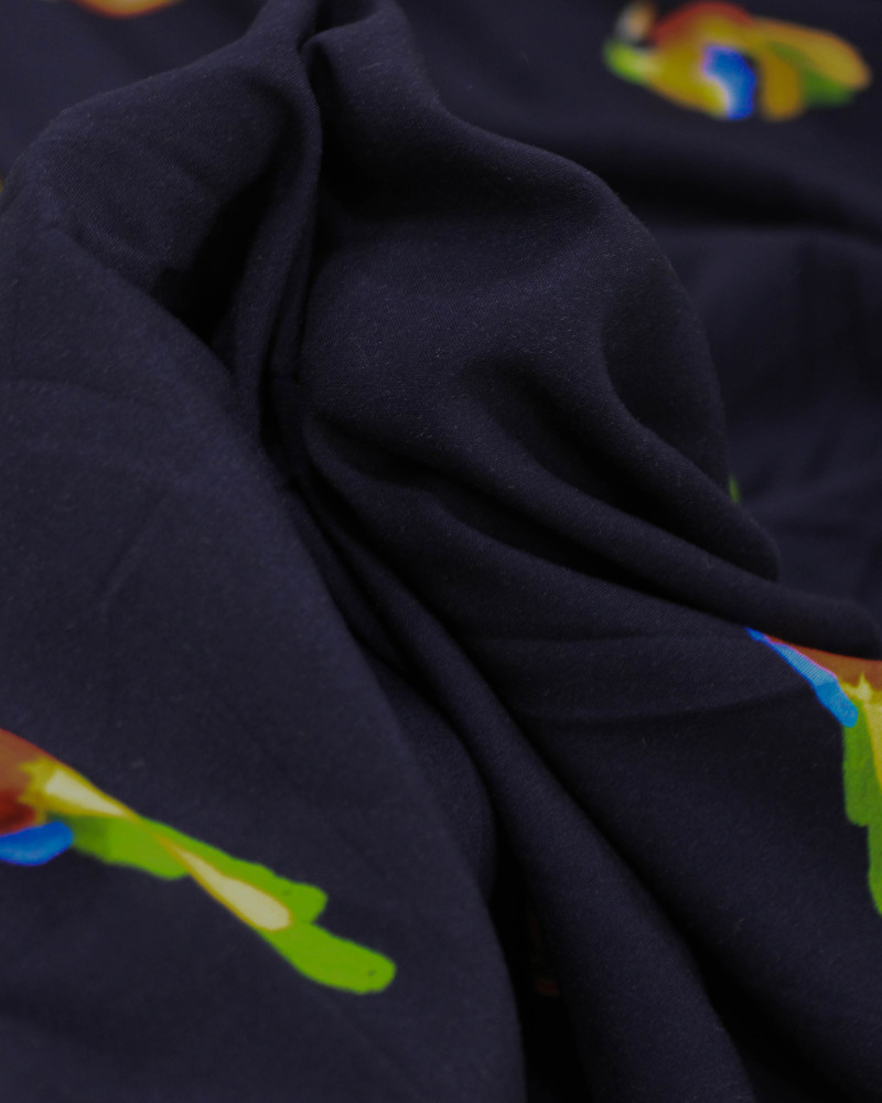 Tecido Viscose Premium Pássaros Colorido e Preto