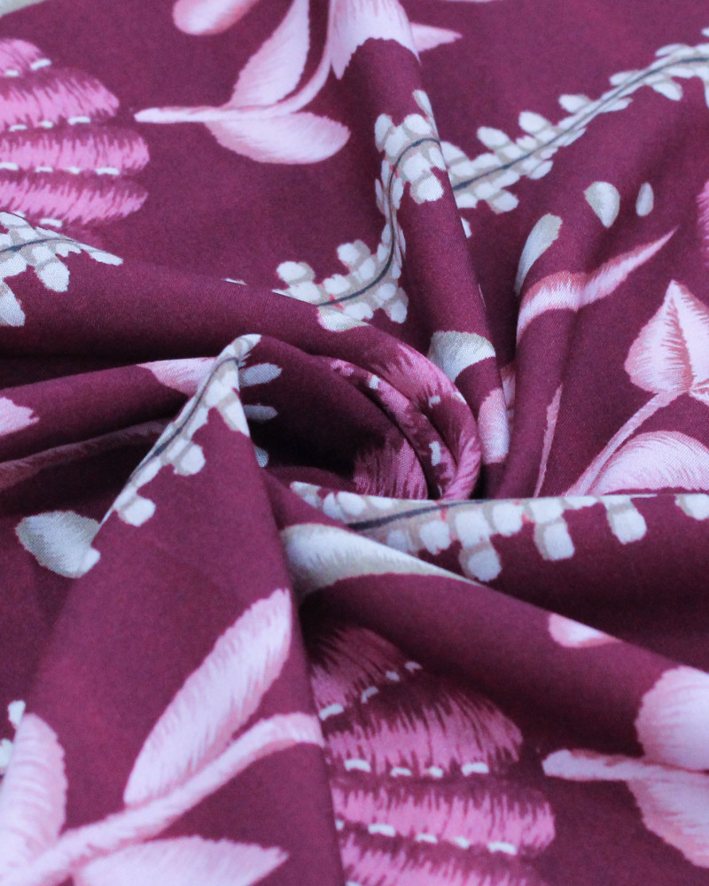 Tecido Viscose Premium Ramos Florais em Listras Bege e Tons de Roxo