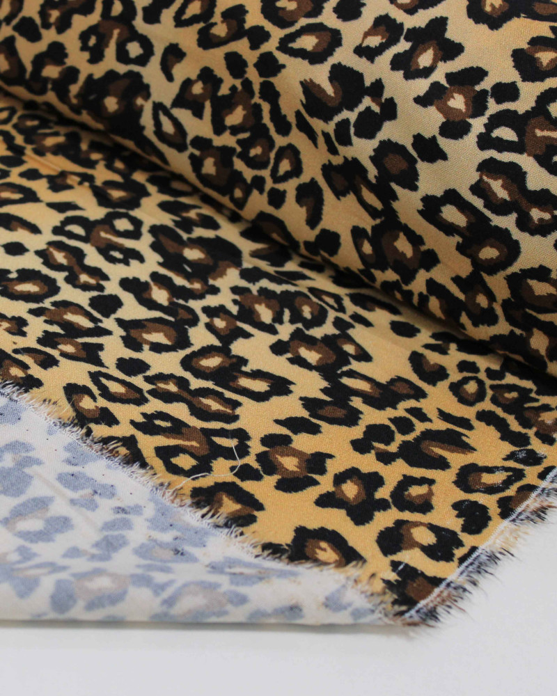 Tecido Viscose Premium Animal Print Preto e Tons de Marrom