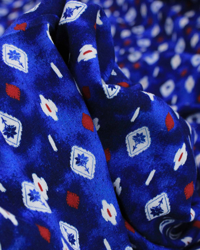 Tecido Linho Misto Premium Estampa Geométrica Vermelho, Offwhite e Tons de Azul