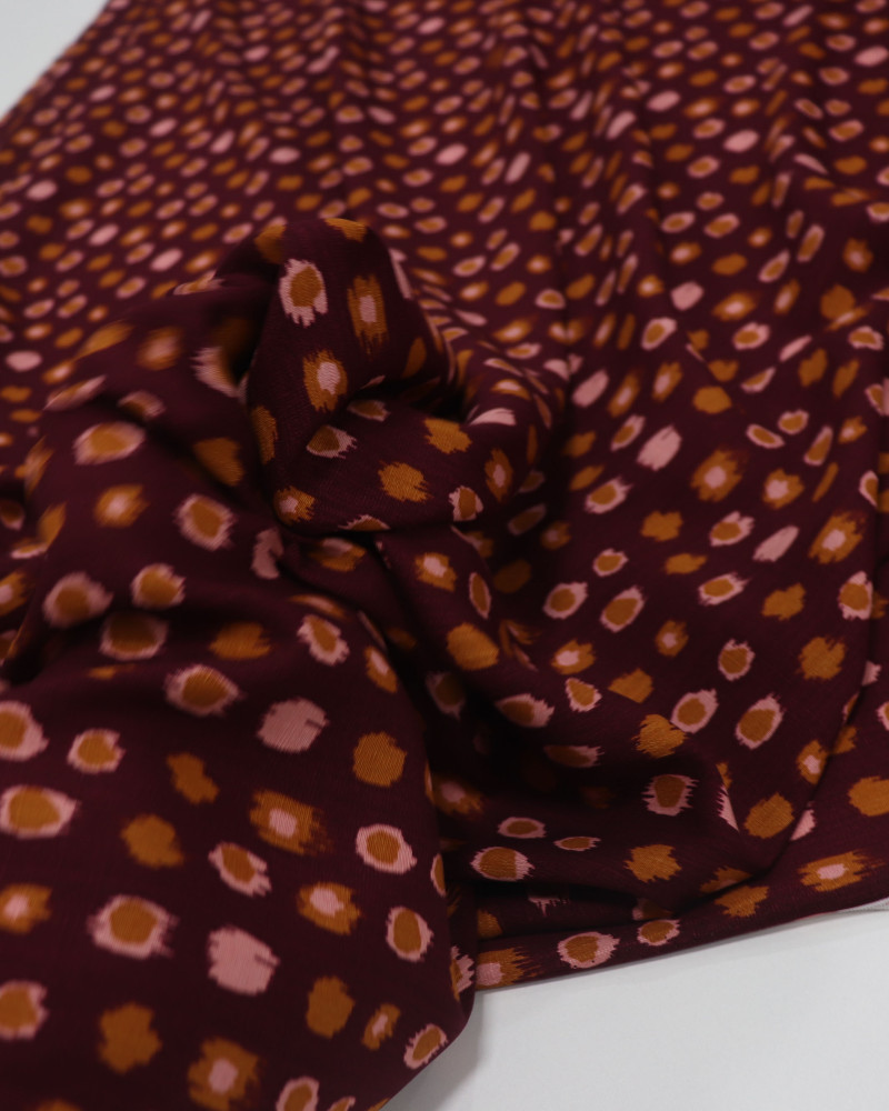 Tecido Viscose Texturizada Pontos Geométricos Caramelo, Rosa e Borgonha
