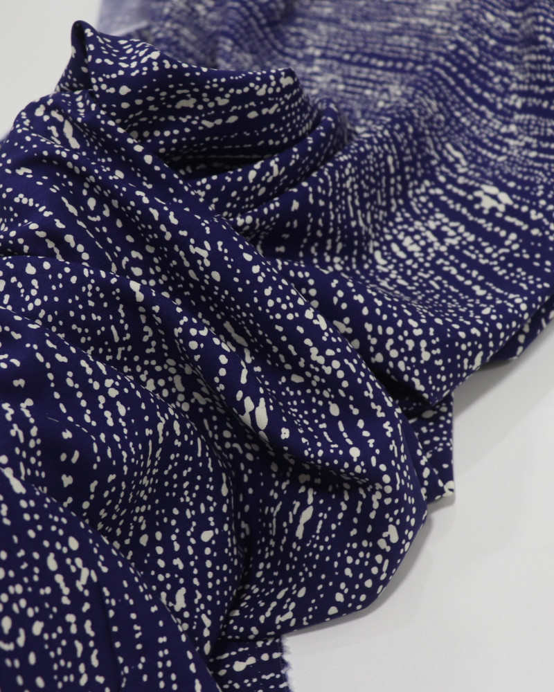 Tecido Viscose Listras em Pingos Branco e Azul