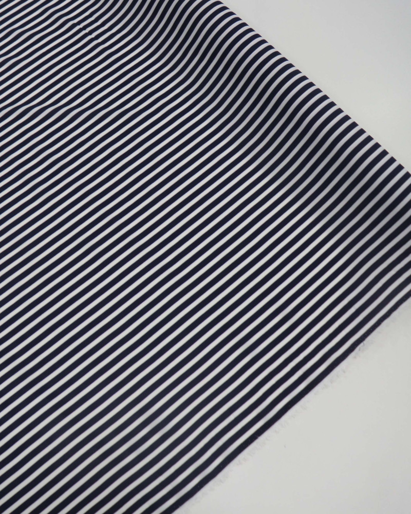 Tecido Crepe de Viscose Italiano Listras Azul Marinho Noite e Branco