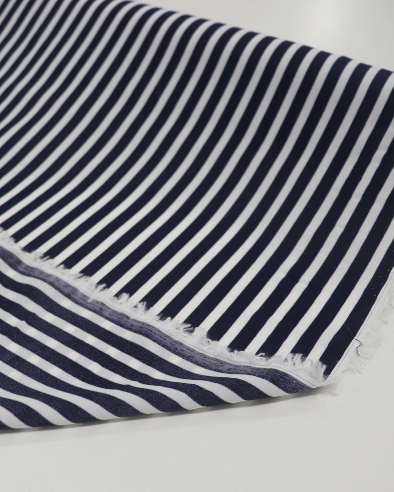 Tecido Crepe de Viscose Italiano Listras Azul Marinho Noite e Branco