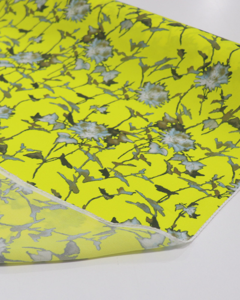 Tecido Crepe de Viscose Italiano Ramos Abstratos Amarelo