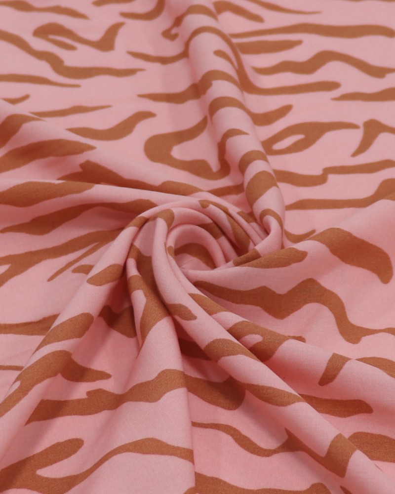 Tecido Viscose Animal Print Marrom e Rosa Chiclete