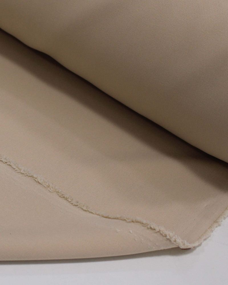 Tecido Alfaiataria Barbie Lichia