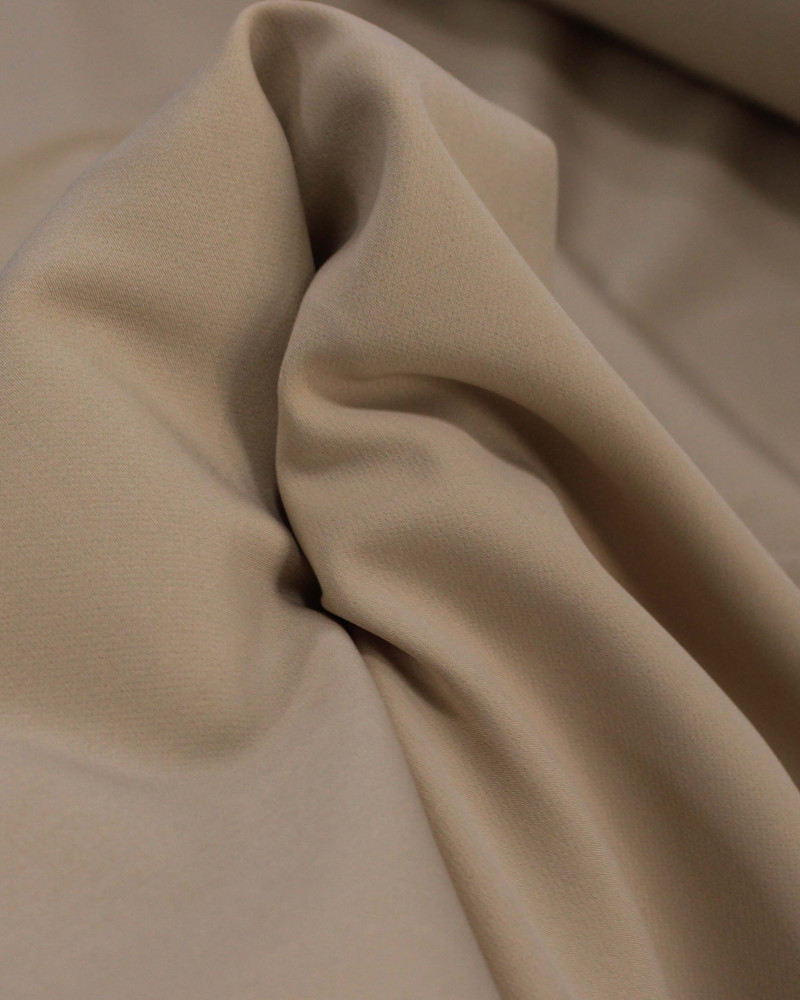 Tecido Alfaiataria Barbie Lichia