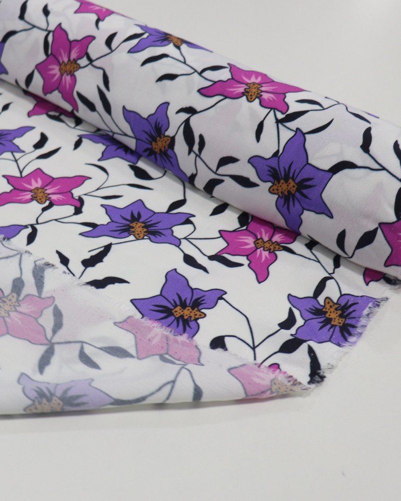 Tecido Crepe Koshibo Leve Italiano Ramos Florais Rosa, Lilás e Branco
