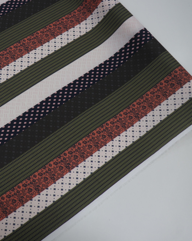 Tecido Crepe Salinas Italiano Listras Multi Estampadas