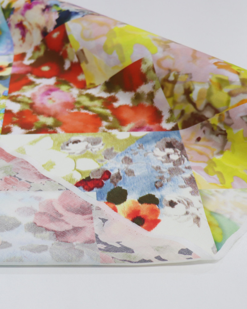 Tecido Linho Misto Italiano Multi Estampado em Recortes Colorido