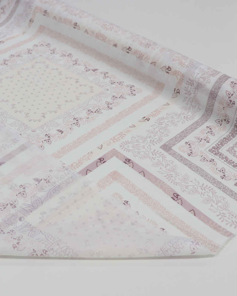 Tecido Cambraia de Algodão Italiano Estampa Lenço Floral e Cashmere Tons de Rosé