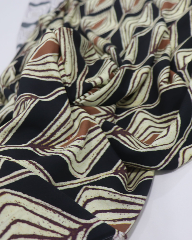 Tecido Viscose Italiano Estampa Étnica Marrom, Amarelo e Preto