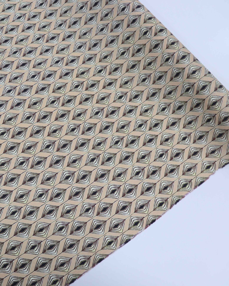Tecido Viscose Italiano Micro Estampa Étnica Preto e Bege