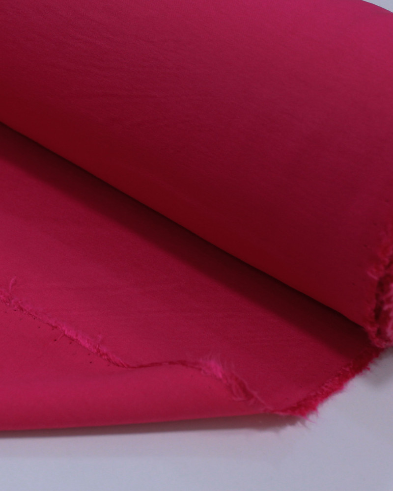 Tecido Alfaiataria de Viscose Rosa Pink