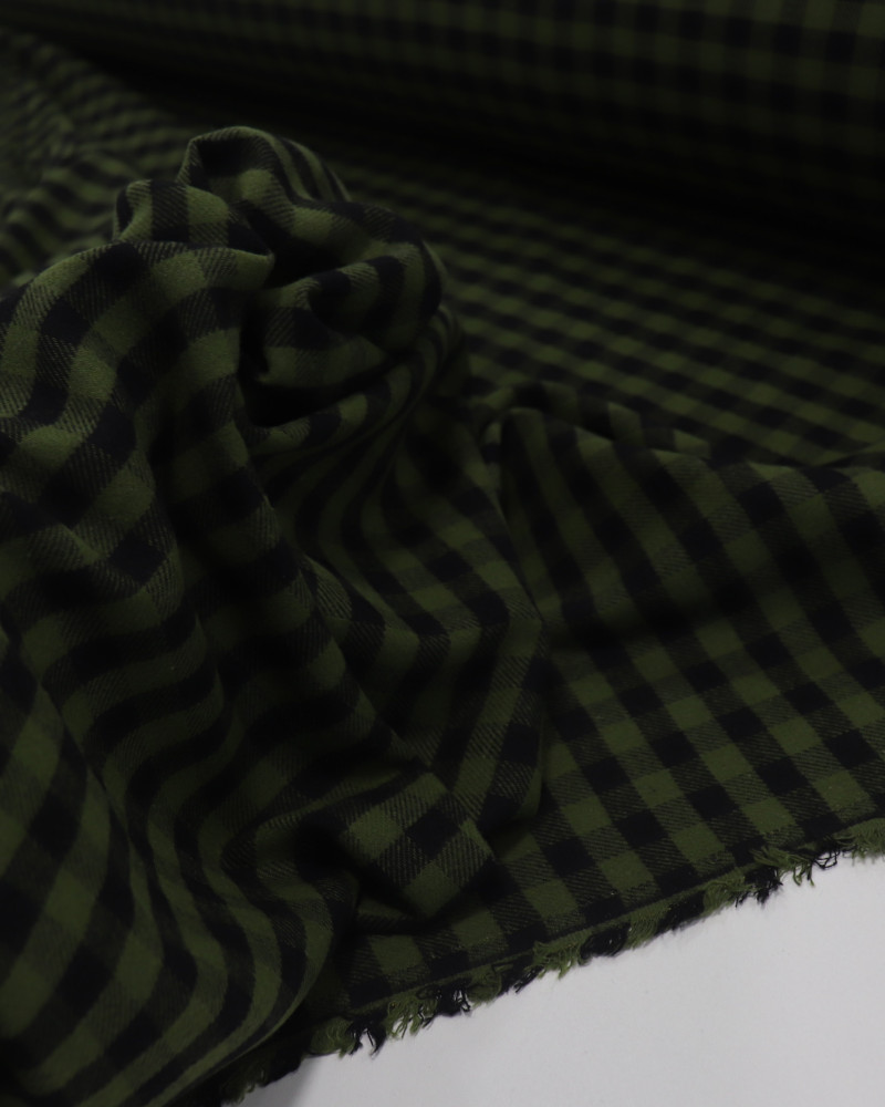 Tecido Flanela Mista Micro Quadriculado Preto e Verde