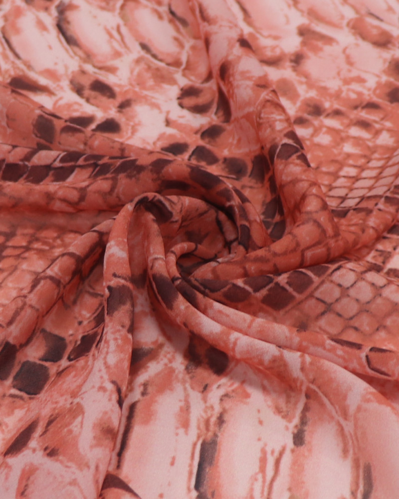 Tecido Crepe Chiffon Italiano Animal Print Escamas Tons de Vermelho